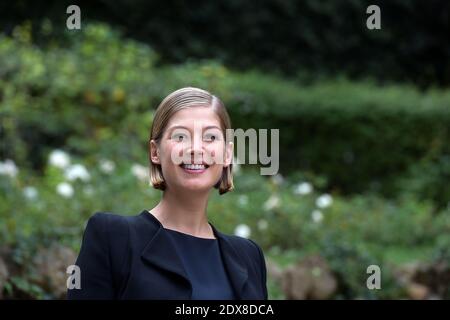 Schauspielerin Rosamund Pike besucht den Film 'Gone Girl' Fotocall in Rom, Italien am 12. September 2014. Foto von Eric Vandeville/ABACAPRESS.COM Stockfoto