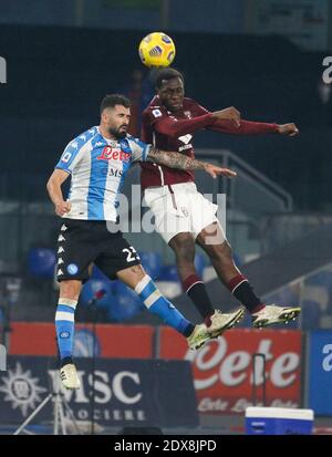 Neapel, Kampanien, Italien. Dezember 2020. Während des italienischen Serie A Fußballmatches SSC Napoli gegen FC Turin am 23. Dezember 2020 im Diego Armano Maradona Stadion in Neapel.im Bild: BREMER Credit: Fabio Sasso/ZUMA Wire/Alamy Live News Stockfoto