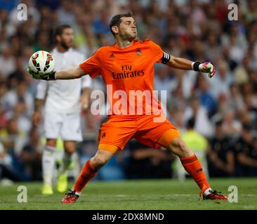 Real Madrids Real Madrids Torwart Iker Casillas beim La Liga-Spiel zwischen Real Madrid und Atletico de Madrid am 13. September 2014 im Estadio Santiago Burnaby in Madrid, Spanien. Foto von Giuliano Bevilacqua/ABACAPRESS.COM Stockfoto