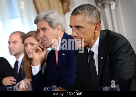 (L-R) Benjamin Rhodes, stellvertretender nationaler Sicherheitsberater für strategische Kommunikation, Botschafter der Vereinigten Staaten bei den Vereinten Nationen Samantha Power, US-Außenminister John Kerry und US-Präsident Barack Obama nehmen an einem bilateralen Treffen mit dem äthiopischen Premierminister Hailemarian Desalegn Teil (nicht abgebildet) Am 25. September 2014 im Waldorf Astoria Hotel in New York City, NY, USA. Photo Pool von Anthony Behar/ABACAPRESS.COM Stockfoto