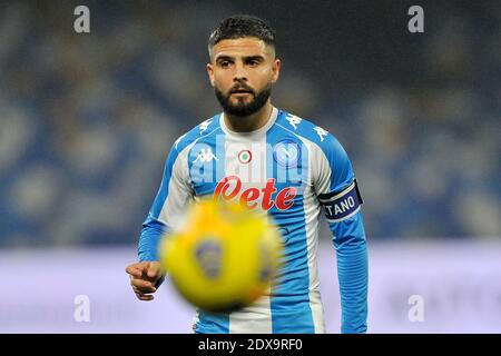 Neapel, Italien. Dezember 2020. Lorenzo Insigne Spieler von Neapel, während des Spiels der italienischen Serie A Fußball-Meisterschaft zwischen Neapel gegen Turin 1:1, Spiel im Diego Armando Maradona Stadion in Neapel gespielt. Italien, 23. Dezember 2020. (Foto von Vincenzo Izzo/Sipa USA) Quelle: SIPA USA/Alamy Live News Stockfoto