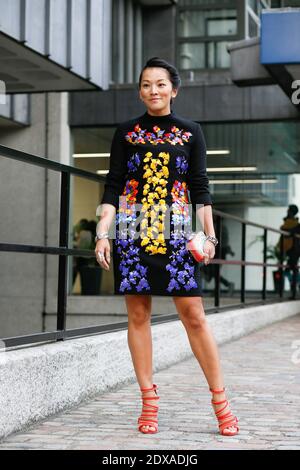 Tina Leung, Bloggerin, bei der Ankunft in Peter Pilotto, Ready-to-Wear Spring-Summer 2015 Show, am 15. september 2014 im Queen Elizabeth II Conference Centre, Broadway Sanctuary, London, Großbritannien. Foto von Sophie Mhabille/ABACAPRESS.COM Stockfoto