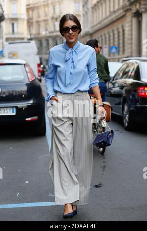 Street Style, Patricia Manfield, Bloggerin, während Salvatore Ferragamo Ready-to-Wear Spring-Summer 2015 Show statt piazza Affari 6, Mailand, Italien am 21. september 2014. Foto von Sophie Mhabille/ABACAPRESS.COM Stockfoto