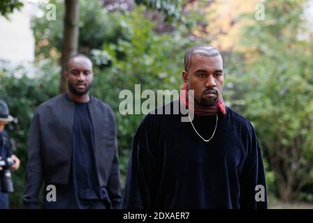 Street Style, Kanye West Ankunft in Dries Van Noten Ready-to-Wear Frühjahr-Sommer 2015-Show im Grand Palais, Paris, Frankreich am 24. september 2014. Foto von Sophie Mhabille/ABACAPRESS.COM Stockfoto
