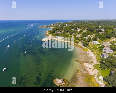 Annisquam Dorf Küstenlinie Luftaufnahme in der Nähe Wingaersheek Beach in der Stadt Gloucester, Cape Ann, Massachusetts, MA, USA. Stockfoto
