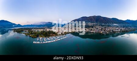 Luftaufnahme am Morgen , Schweiz, Tessin, Locarno, Lago Maggiore Stockfoto