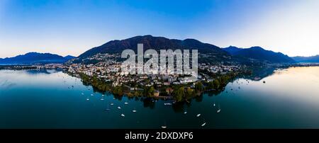 Luftaufnahme am Morgen , Schweiz, Tessin, Locarno, Lago Maggiore Stockfoto