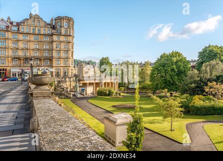 Paradegärten am Ufer des Flusses Avon, Bath, Somerset, England Stockfoto