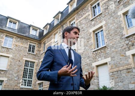 Gabriel Attal, Staatssekretär beim Premierminister, Sprecher der Regierung, besucht Rennes am Donnerstag, den 1. Oktober, um die Reduzierung zu fördern Stockfoto