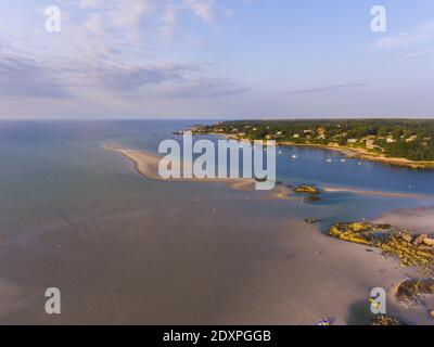 Wingaersheek Beach Luftaufnahme bei Sonnenuntergang in Gloucester, Cape Ann, Massachusetts, USA. Stockfoto