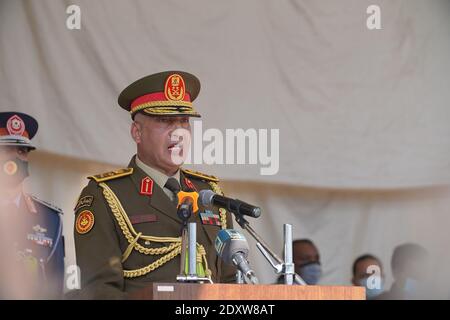 Tripolis, Libyen, 24. Dezember 2020, der Generalstabschef, Generalleutnant, Mohamed Al-Haddad. Kredit: Hussein Eddeb/Alamy Live Nachrichten Stockfoto