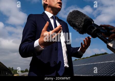 FRA - FRANCOIS DE RUGY EN BRETAGNE François de Rugy, Ministre d’État, Ministre de la Transition écologique et solidaire, inure et visite la Central Stockfoto