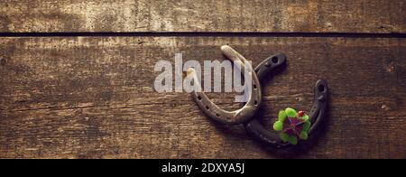 Hufeisen und Konzept des Glücks. St. Patricks Day Karte. Stockfoto