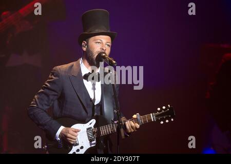 Der französische Sänger Christophe Mae tritt am 30. September 2014 im Palais Nikaia in Nizza in Südfrankreich auf. Foto von Syspeo.R/ABACAPRESS.COM Stockfoto