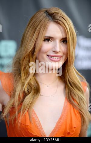 Bella Thorne besucht am 6. Oktober 2014 die Premiere von Disneys Alexander und der schreckliche, schreckliche, kein guter, sehr schlechter Tag im El Capitan Theater in Los Angeles, CA, USA. Foto von Lionel Hahn/ABACAPRESS.COM Stockfoto