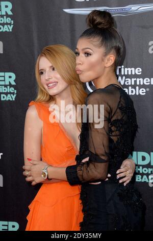 Bella Thorne und Zendaya Coleman besuchen am 6. Oktober 2014 die Premiere von Disneys Alexander and the terrible, Horrible, No Good, Very Bad Day im El Capitan Theatre in Los Angeles, CA, USA. Foto von Lionel Hahn/ABACAPRESS.COM Stockfoto