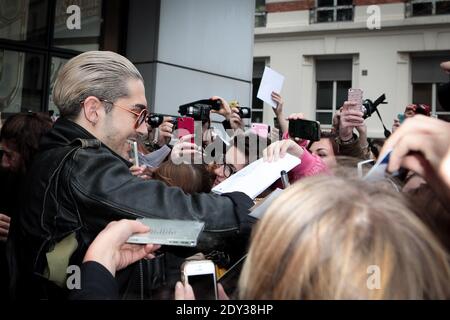 Bill Kaulitz von der deutschen Band Tokio Hotel verlässt den Radiosender NRJ in Paris, Frankreich, am 08. Oktober 2014. Foto von Audrey Poree/ABACAPRESS.COM Stockfoto