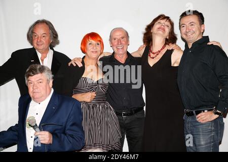 Gonzague Saint-Bris, Jean-Claude Morchoisne, Gerald Dahan, Lola Semonin, Helene Delavault Teilnahme an einer Party zur Feier des 160jährigen Alphonse Allais im Restaurant La Cremalliere in Montmartre, Paris, Frankreich am 21. Oktober 2014. Foto von Sophie Mhabille/ABACAPRESS.COM Stockfoto