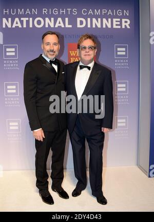 Sir Elton John und David Furnish werden beim 18. Jährlichen HRC National Dinner im Convention Center am 25. Oktober 2014 in Washington, DC, USA geehrt. Foto von Olivier Douliery/ABACAPRESS.COM Stockfoto