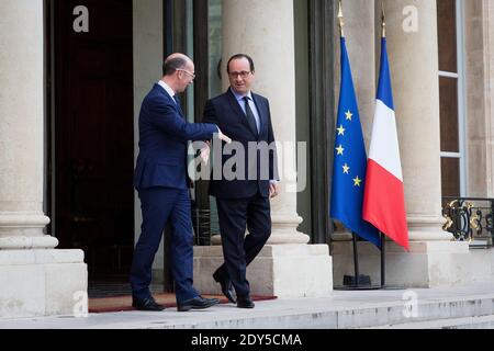 Der französische Präsident Francois Hollande empfängt am 10. November 2014 den Ministerpräsidenten der Föderation Wallonien-Brüssel Rudy Demotte im Elysée-Palast in Paris. Foto von Audrey Poree/ABACAPRESS.COM Stockfoto