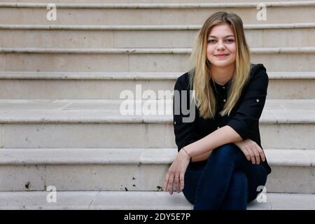 Louane Emera posiert während der La Famille Belier Photocall im Rahmen des 23. Sarlat Film Festival 2014 in Sarlat, Südwestfrankreich, am 11. November 2013. Foto von Patrick Bernard/ABACAPRESS.COM Stockfoto