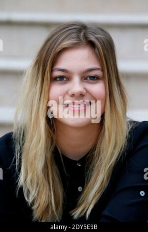 Louane Emera posiert während der La Famille Belier Photocall im Rahmen des 23. Sarlat Film Festival 2014 in Sarlat, Südwestfrankreich, am 11. November 2013. Foto von Patrick Bernard/ABACAPRESS.COM Stockfoto