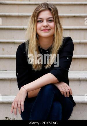 Louane Emera posiert während der La Famille Belier Photocall im Rahmen des 23. Sarlat Film Festival 2014 in Sarlat, Südwestfrankreich, am 11. November 2013. Foto von Patrick Bernard/ABACAPRESS.COM Stockfoto