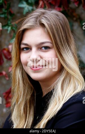 Louane Emera posiert während der La Famille Belier Photocall im Rahmen des 23. Sarlat Film Festival 2014 in Sarlat, Südwestfrankreich, am 11. November 2013. Foto von Patrick Bernard/ABACAPRESS.COM Stockfoto