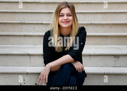 Louane Emera posiert während der La Famille Belier Photocall im Rahmen des 23. Sarlat Film Festival 2014 in Sarlat, Südwestfrankreich, am 11. November 2013. Foto von Patrick Bernard/ABACAPRESS.COM Stockfoto