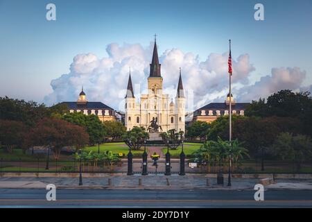 Die St. Louis Kirche in New Orleans am Morgen Stockfoto
