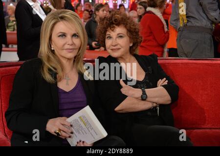 Nathalie Rheims und Marlene Jobert bei der Aufnahme von Vivement Dimanche in Paris, Frankreich, 2. Dezember 2014. Foto von Max Colin/ABACAPRESS.COM Stockfoto