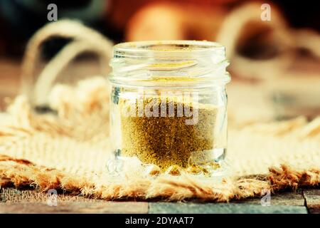 Indische Gewürzgaram Masala in einem Glas, selektiver Fokus Stockfoto