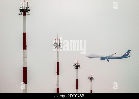 Aeroflot Russian Airlines Airbus A330 kommt am internationalen Flughafen Sheremetyevo in Moskau an. Stockfoto