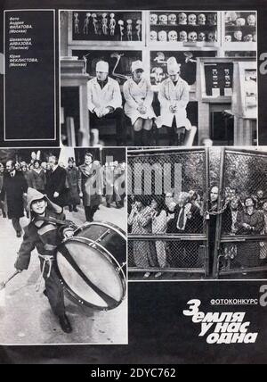 Innen der russischen Zeitschrift 'Ogoniok'. Stockfoto