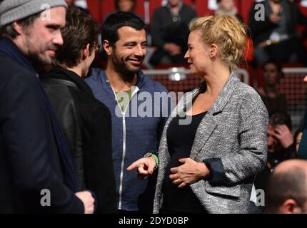 Virginie Efira und ihr Freund Mabrouk el Mechri während der 16. Abschlussfeier des Comedy Film Festivals Alpe d'Huez am 19. Januar 2013 in l'Alpe d'Huez, Frankreich. Foto von Jeremy Charriau/ABACAPRESS.COM Stockfoto