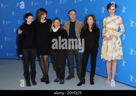 Die belgische Schauspielerin Pauline Etienne, die deutsche Schauspielerin Martina Gedeck, die französische Schauspielerin Francoise Lebrun, der französische Regisseur Guillaume Nicloux, die französische Schauspielerin Isabelle Huppert und die französische Schauspielerin Louise Bourgoin bei der Teilnahme an 'The nun' ('La Religieuse') Photocall während der 63. Berlinale, Internationale Filmfestspiele Berlin, am 10. Februar 2013. Foto von Aurore Marechal/ABACAPRESS.COM Stockfoto