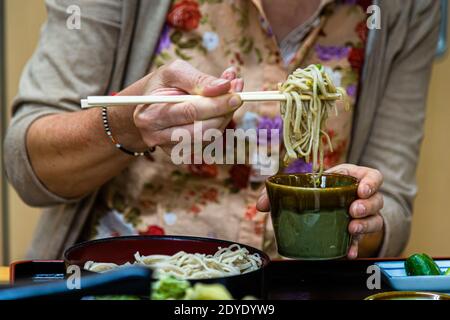 Soba Noodle Vorbereitung in Fujinomiya, Japan Stockfoto
