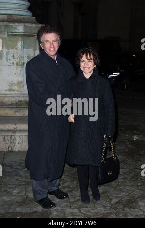 Jack lang und seine Frau Monique bei der Lanvin's Herbst-Winter 2013-2014 Ready-to-Wear Collection Show am 28. Februar 2013 im Beaux Arts in Paris, Frankreich. Foto von Nicolas Genin/ABACAPRESS.COM Stockfoto