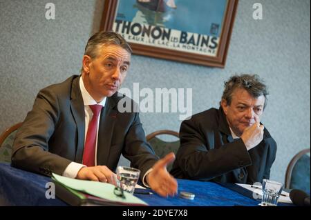 Der Präsident der französischen Union unabhängiger Demokraten (UDI) Jean-Louis Borloo nahm an einem Treffen in Annecy, Frankreich, am 28. Februar 2013 zur Gründung der UDI-Partei in Haute-Savoie Teil. Foto von Gilles Bertrand/ABACAPRESS.COM Stockfoto