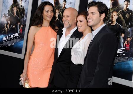 Emma Heming, Bruce Willis, Rumer Willis besuchen die Premiere von Paramount Pictures' 'G.I. Joe: Retaliation' am 28. März 2013 im Chinese Theatre in Los Angeles, CA, USA. Foto von Lionel Hahn/ABACAPRESS.COM Stockfoto