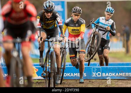 HERENTALS, BELGIEN - DEZEMBER 23: Sanne Cant aus Belgien während des Women Elite Cyclocross Herentals Crosst am 23. Dezember 2020 hier Stockfoto