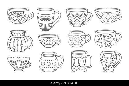 Tasse mit Tee oder Kaffee schwarz umreißen Cartoon Stil set. Flache moderne Kollektion. Verschiedene Ornamente verziert. Hand gezeichnet Linie trendy Geschirr, Griff trinken Getränk. Isolierte Vektordarstellung Stock Vektor