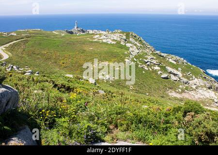 Malpica, Spanien. Punta Nariga, eine landschaftlich reizvolle Landzunge an der Costa da Morte in Galicien Stockfoto