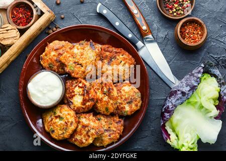 Lecker Kohl Koteletts.Vegan Food.Healthy Ernährung Konzept Stockfoto