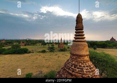 Tempel in Bagan, Myanmar bei Sonnenuntergang Stockfoto