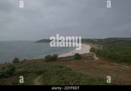 Panoramablick über den Sandy Par Beach auf der Insel St. Martin's auf den Isles of Scilly, England, Großbritannien Stockfoto