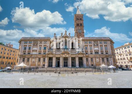 Die herrliche Fassade der Basilika Santa Maria Maggiore in Rom, Italien. Stockfoto