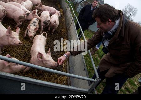 Yannick Jadot Reise in die Bretagne zum Thema der landwirtschaftlichen Transition. Der Kandidat Europe Ecologie Les Verts (EELV) bei der Präsidentschaftswahl Stockfoto