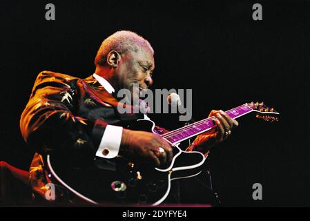 BB King im Konzert in der Royal Albert Hall in London. Juli 2002. Stockfoto