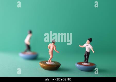 Subbuteo Tisch Fußball Streaker und Polizisten Expansion Pack. Stockfoto